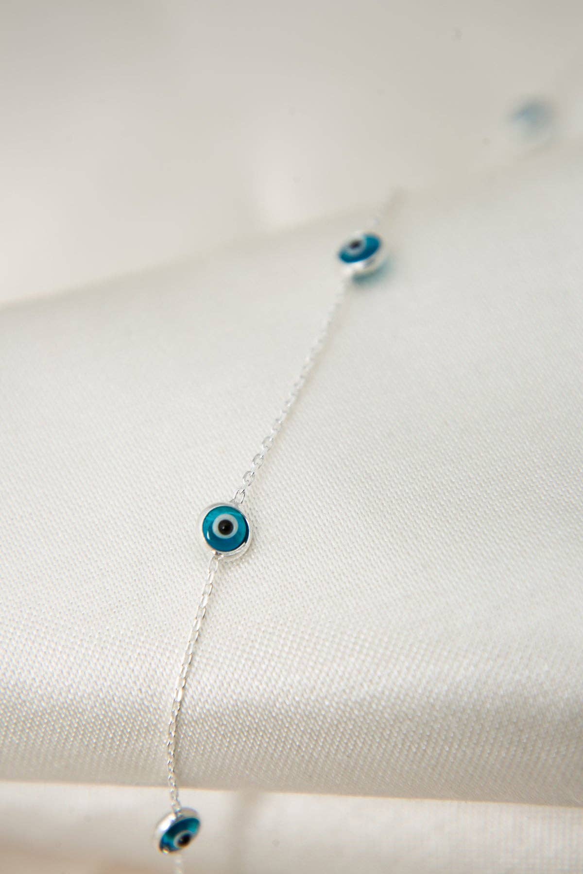 Women's Evil Eye 925 Sterling Silver Bracelet #J954