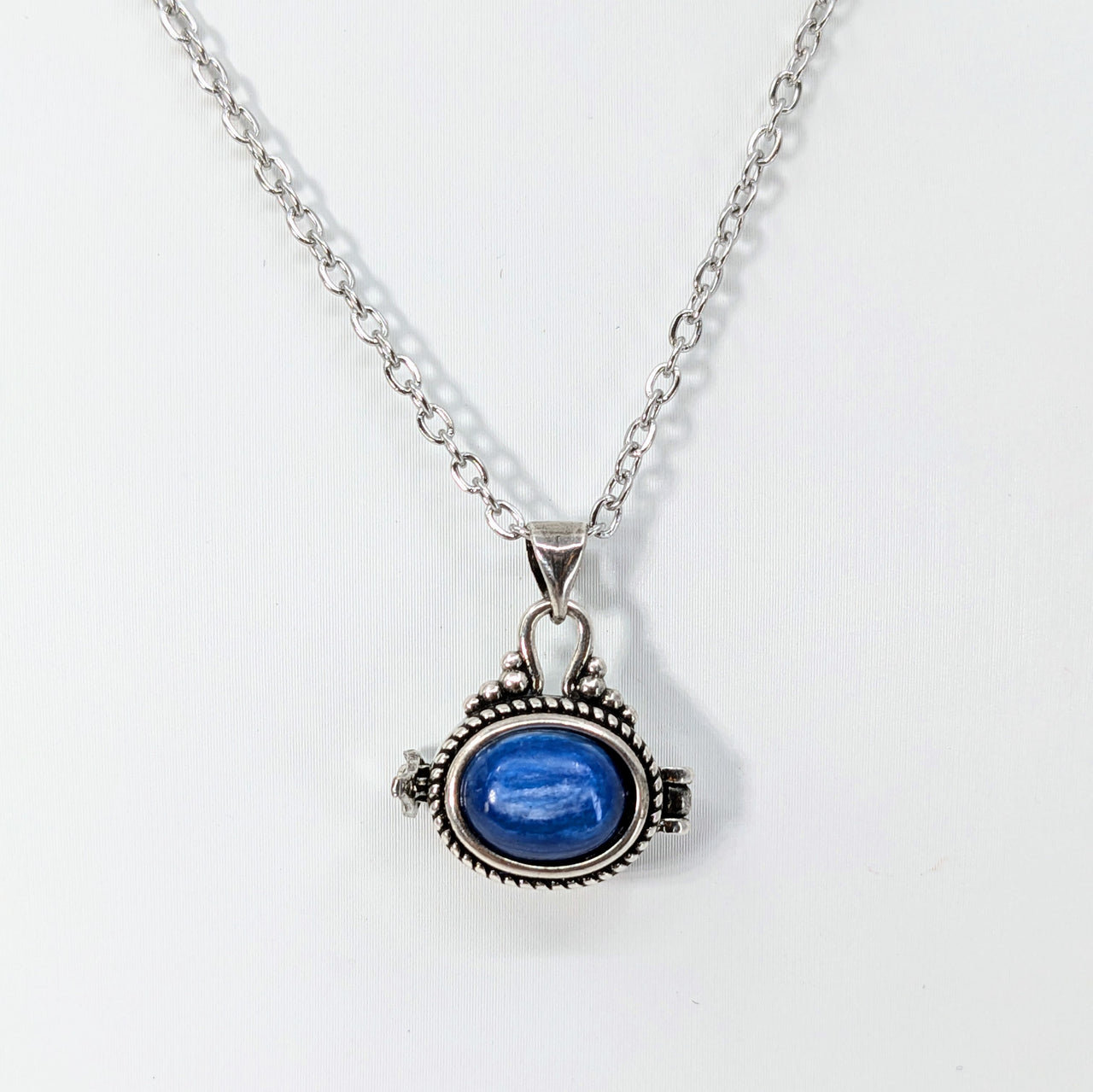 Blue Kyanite .75" Locket Necklace 17" Silver Plated #LV5782