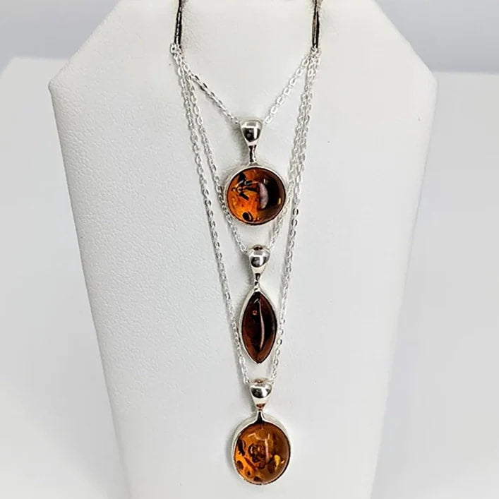 Amber 18’ Sterling Silver Necklace with dual-colored stones - SKU: SK8917, approx. 3g