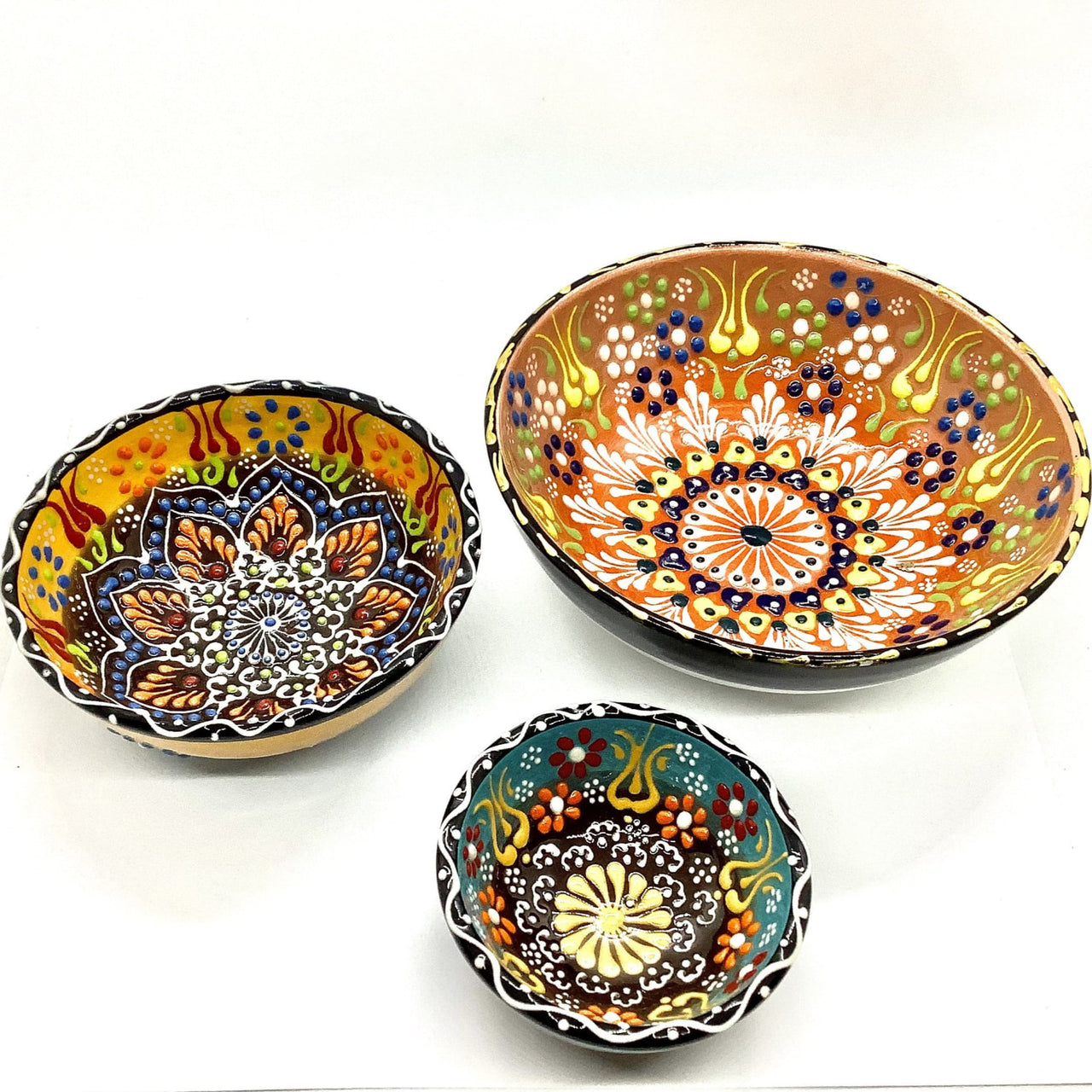 Hand-painted Artisan Bowls #Q176 with intricate colorful designs