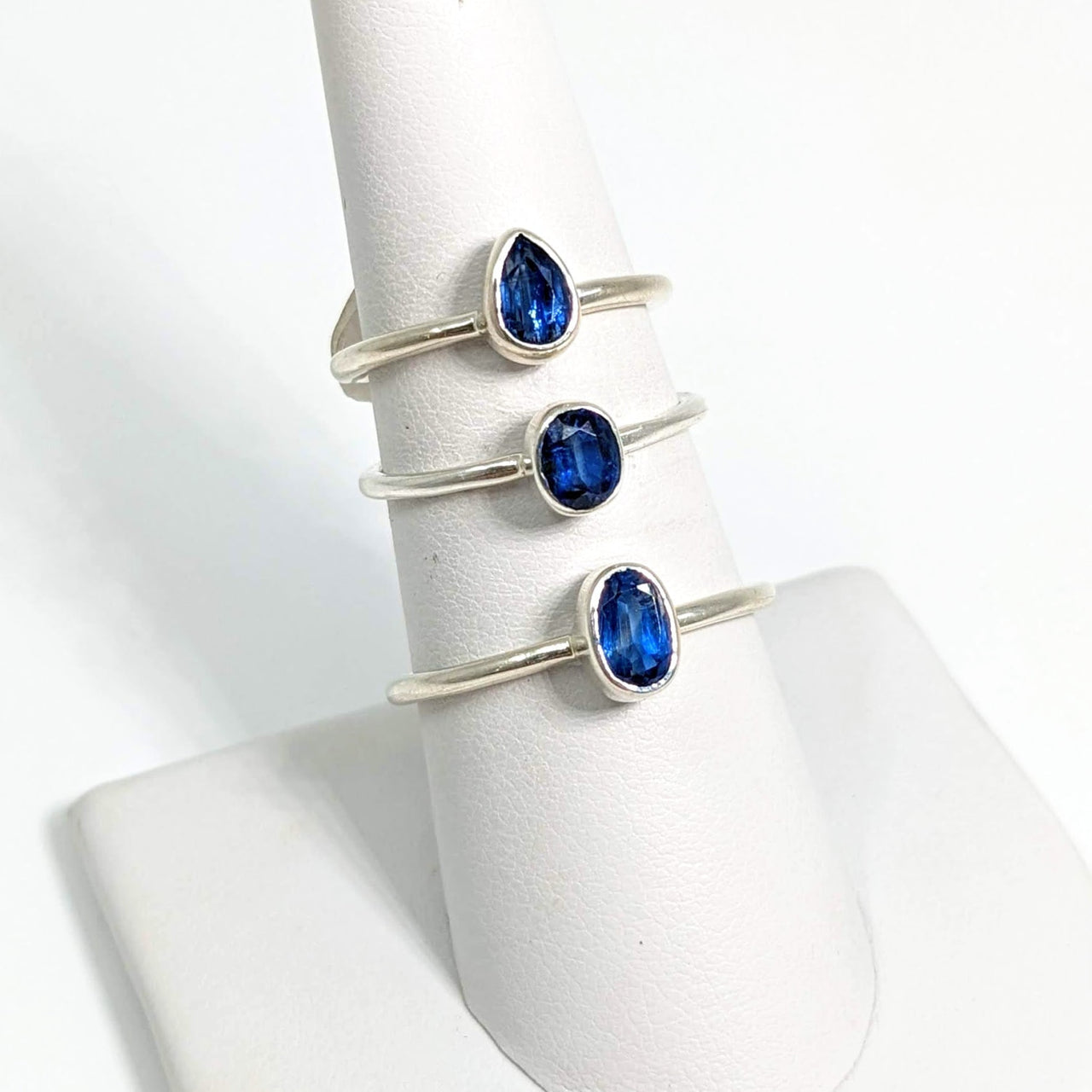 Sterling silver ring with three blue kyanite stones on top - Blue Kyanite Faceted Dainty