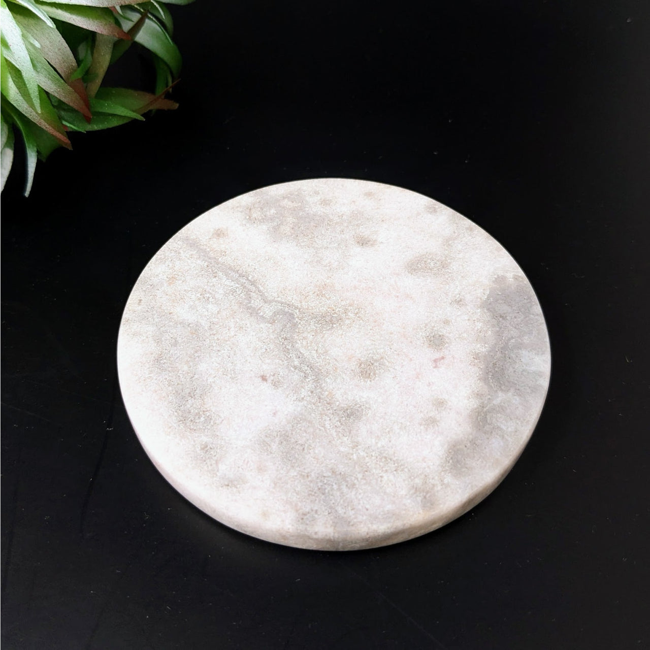 Flower Agate 3.5’ Coaster Plate #LV4426 - elegant white marble coaster on black background