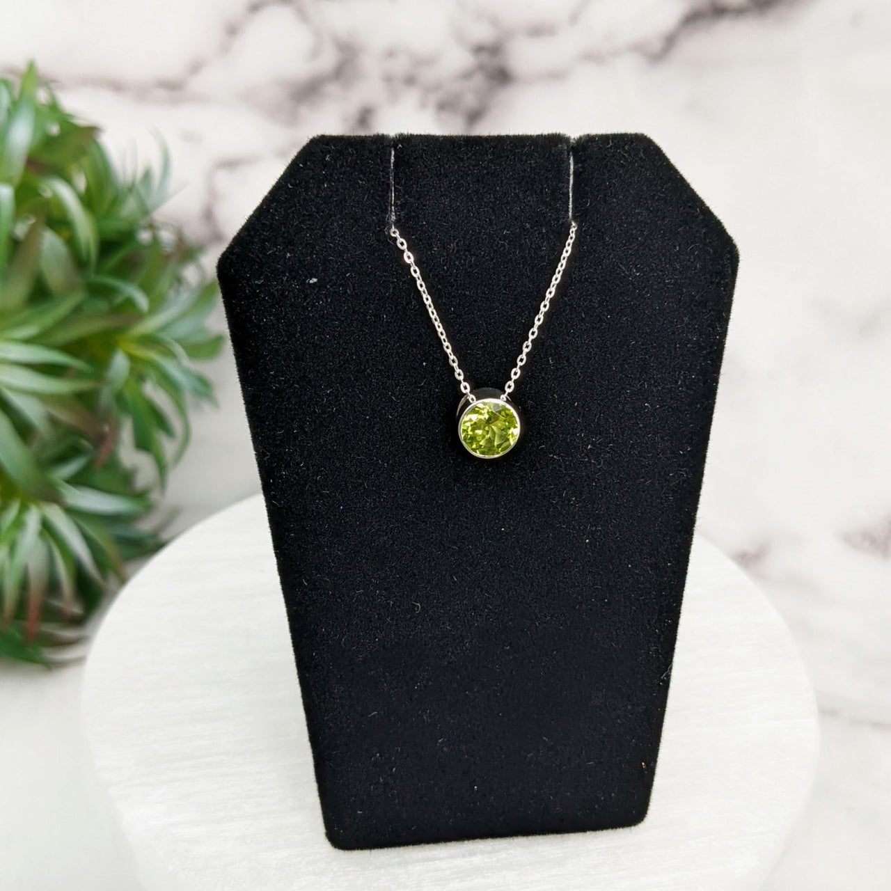 Peridot Faceted Necklace Sterling Silver Pendant on Black Stand - 18’ Chain #LV3256