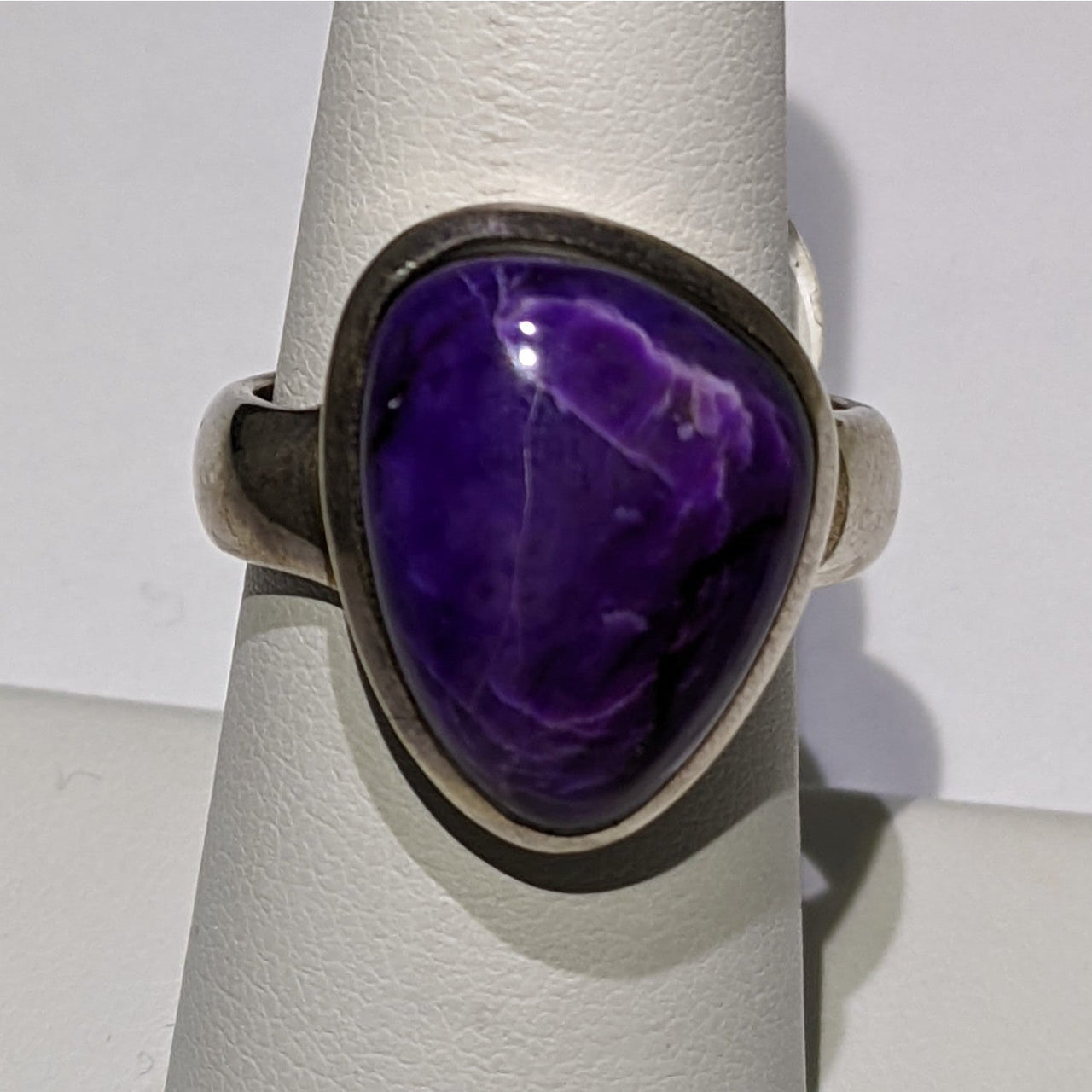 Sugilite Rings #J803: Elegant ring with a stunning purple stone centerpiece