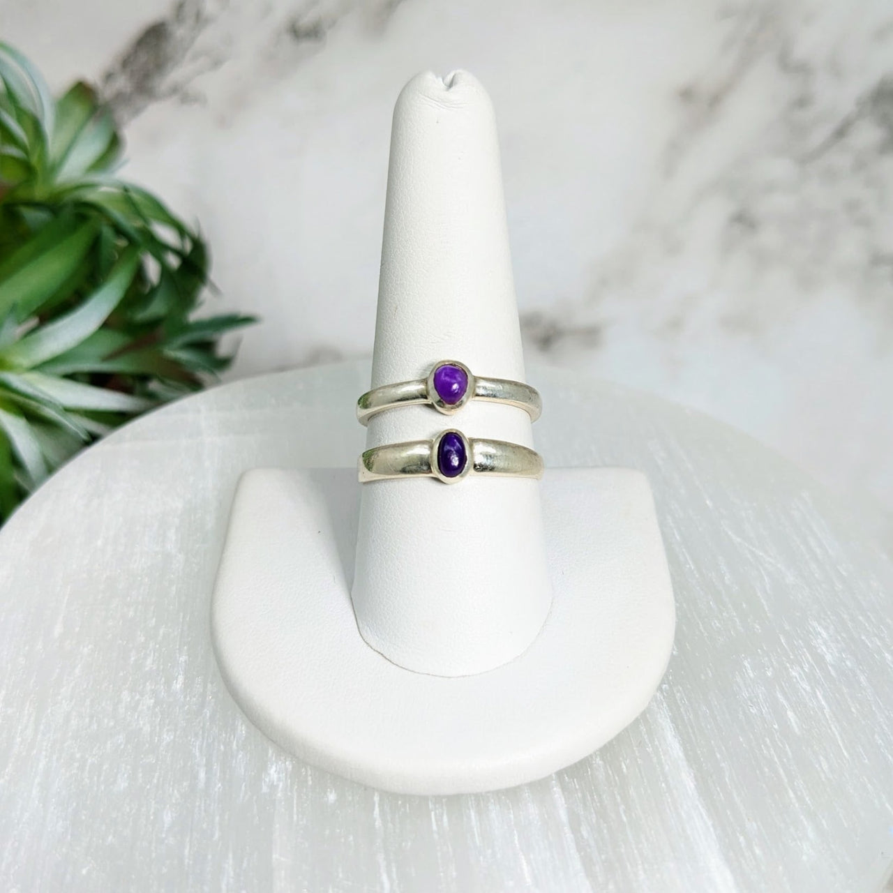 Sugilite Sz 8.5-10 S.S. Ring #LV4257 - White Ring with Purple Stone