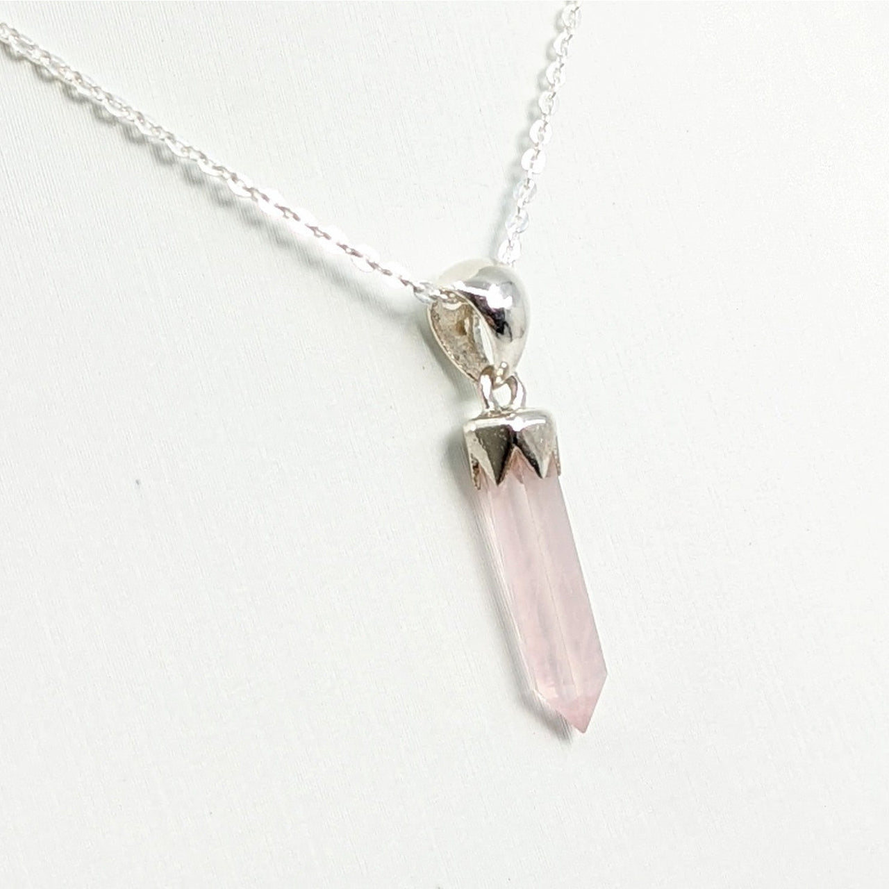 Dainty Point Necklace 18- Lapis Labradorite or Rose Quartz -