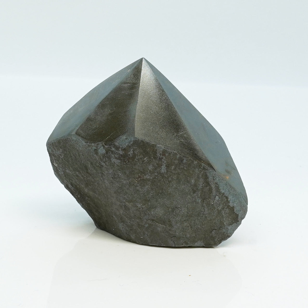 Hematite Rough Point (205g) #LV0418